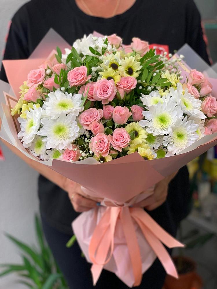 Букет цветов из: Розы и Хризантемы в Борисовке Краснодарского края