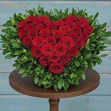 Цветочная композиция из Розы в виде сердца в Борисовке Краснодарского края