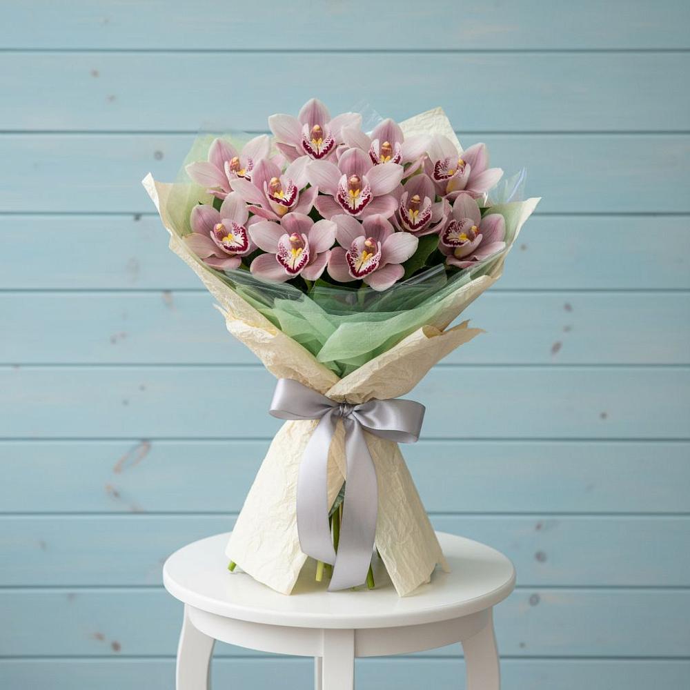 Букет цветов из: Орхидеи и Розы в Борисовке Краснодарского края