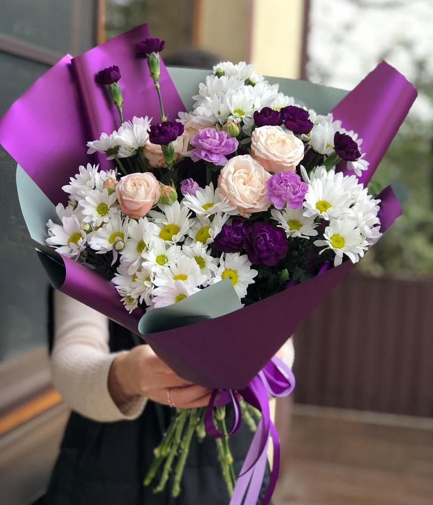 Букет цветов из: Хризантемы, Гвоздики и Розы в Борисовке Краснодарского края