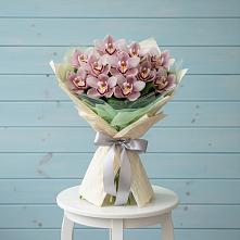 Букет цветов из:  Орхидеи и Розы в Борисовке Краснодарского края