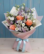 Букет цветов из:  Лизиантусы, Розы, Альстромерии и Гипсофила в Борисовке Краснодарского края