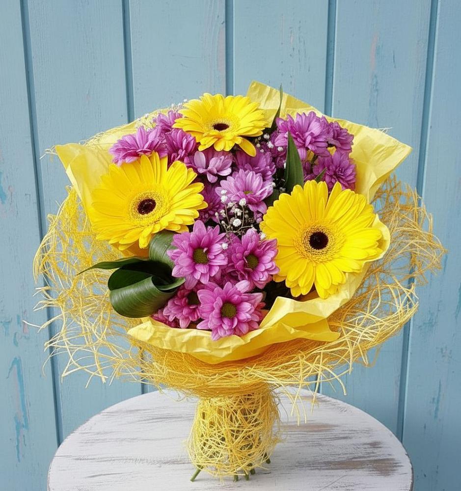 Букет цветов из: Хризантемы и Герберы в Борисовке Краснодарского края