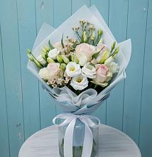 Букет цветов из:  Розы и Лизиантусы в Борисовке Краснодарского края
