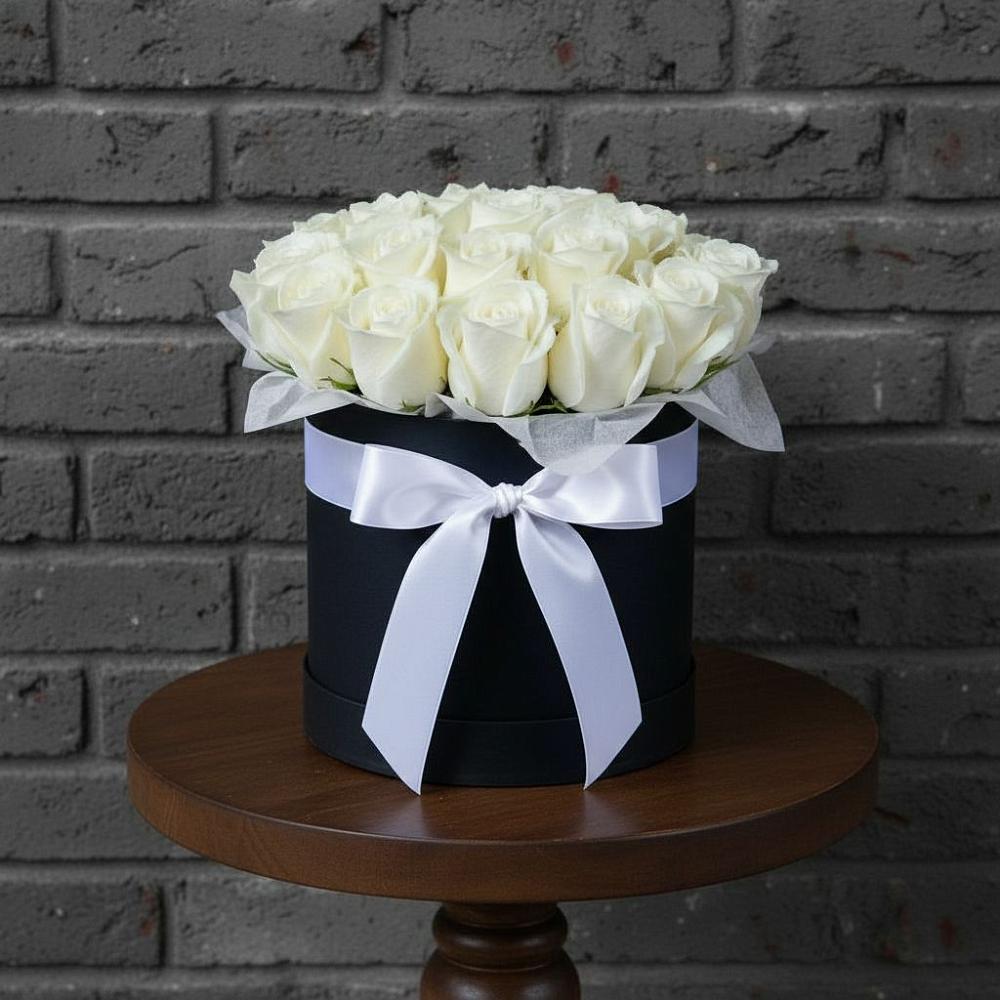 Цветочная композиция из Розы в шляпной коробке в Борисовке Краснодарского края