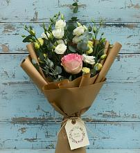 Букет цветов из:  Розы и Лизиантусы в Борисовке Краснодарского края