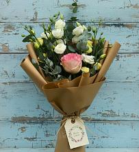 Букет цветов из:  Розы и Лизиантусы в Борисовке Краснодарского края