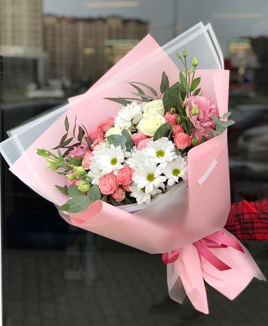 Букет цветов из: Розы, Лизиантусы и Хризантемы в Борисовке Краснодарского края