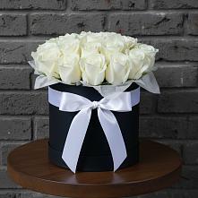 Цветочная композиция из Розы в шляпной коробке в Борисовке Краснодарского края